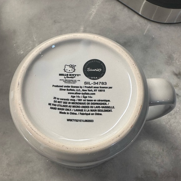 Hello Kitty Faces Mug - Picture 5 of 5